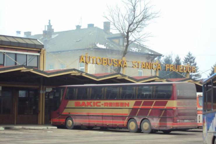 Stazione degli autobus Prijedor