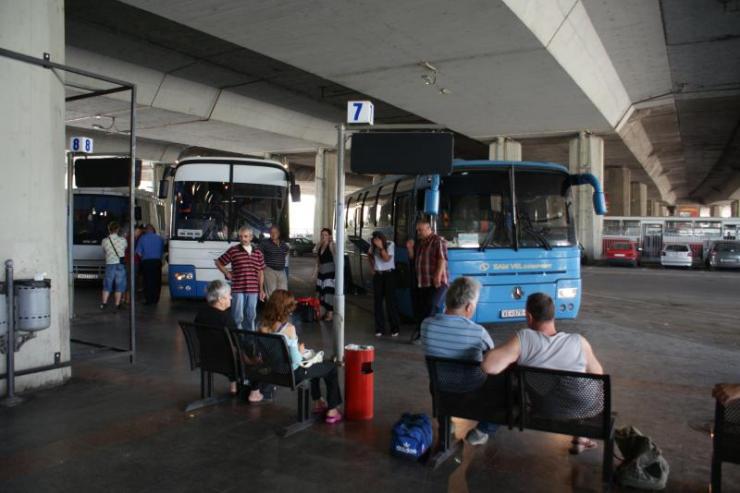 der Busbahnhof Skoplje